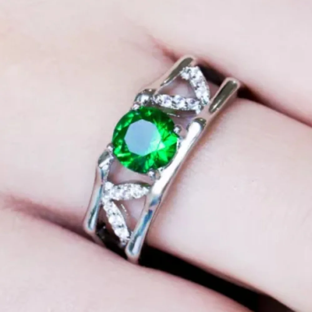 New 925 Silver Leaf Emerald Eternity Ring